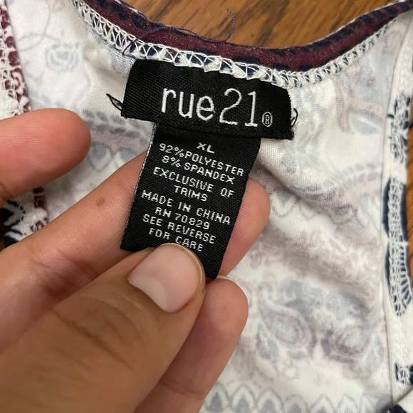 Rue21 Elephant Tank Top XL - Picture 4 of 4